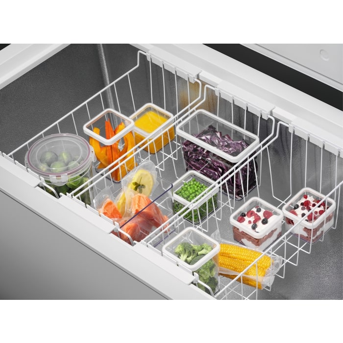 Купить Морозильный ларь Electrolux LCB3LF31W0 — Фото 3