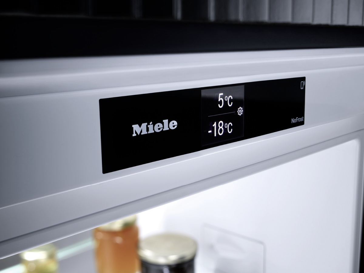 Купить Встраиваемый холодильник Miele KFN 7744 E — Фото 4