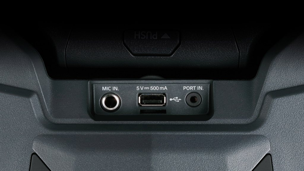 09_FJ3_Connectivity_D_01.jpg