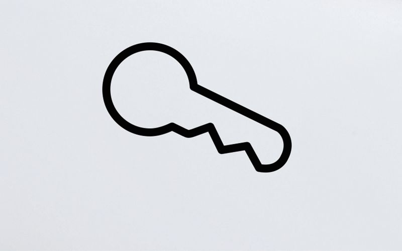 MCIM00726645__0010_BO_PDC_E_child_lock_on_door.jpg